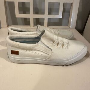 Blowfish White Casual Slip-On Sneakers